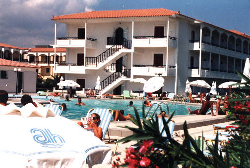 Hotel Astir (Blick vom Strand)