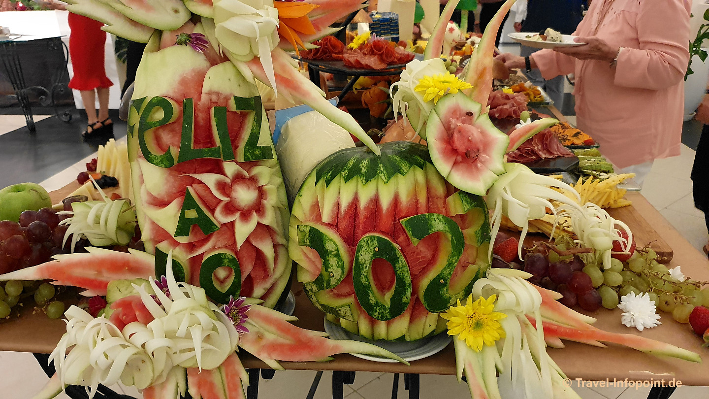 Bahia Principe Luxury Bouganville:  Silvester-Dinner Obst