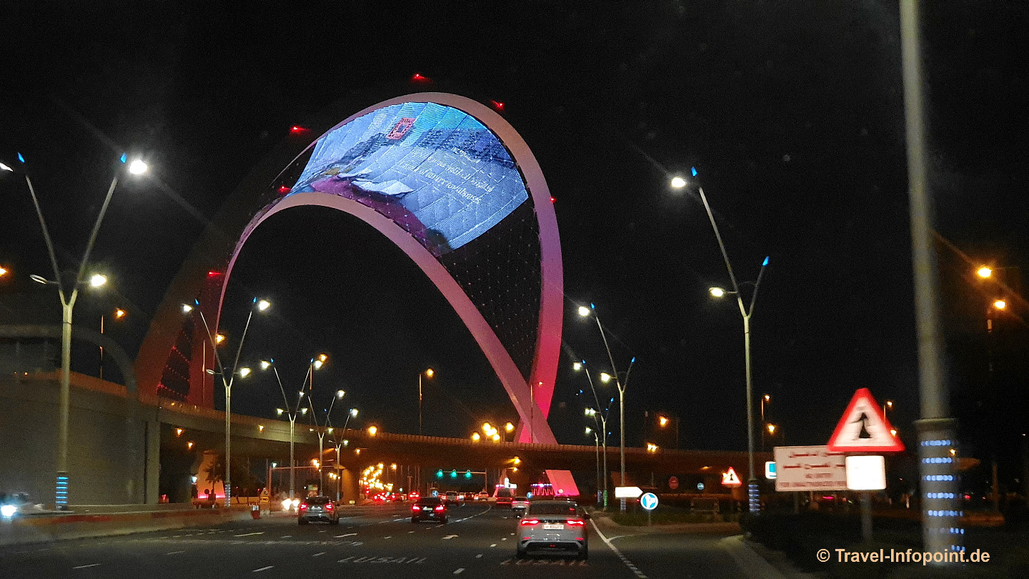 Katar / Doha: Night City Tour 28