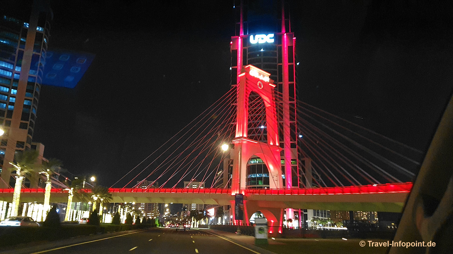 Katar / Doha: Night City Tour 38